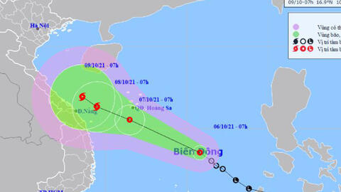 Áp thấp nhiệt đới cách Trường Sa 270 km, khả năng mạnh lên thành bão