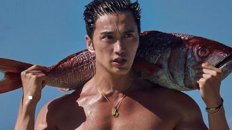 Nam thần U60 gây bão MXH với thân hình cường tráng như thanh niên, netizen sửng sốt: "Anh ấy bằng tuổi bố tôi"