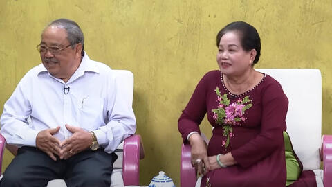 Cặp đôi hàng xóm trao nhau "lần đầu" ở ruộng ngô, choáng váng với khối tài sản sau 55 năm hôn nhân sóng gió