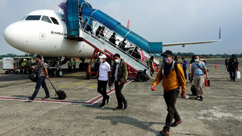 Việt Nam, Philippines thắt chặt quy tắc đi lại trong bối cảnh lo ngại biến thể Omicron