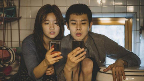 "Ký sinh trùng" vào danh sách rút gọn Oscar, "Hai Phượng" bị loại