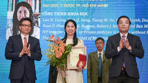 PGS.TS.BS Vương Thị Ngọc Lan - "Bà mụ" của hạnh phúc