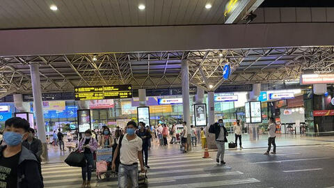 TP.HCM gỡ quy định cách ly tập trung người về từ Quảng Ninh