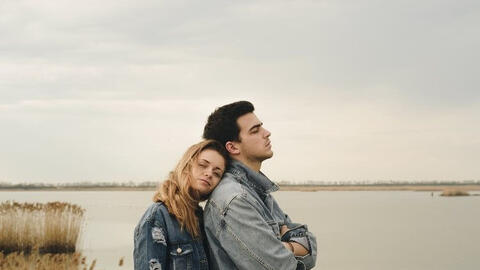 10 dấu hiệu cho thấy người đàn ông của bạn đã không còn yêu bạn