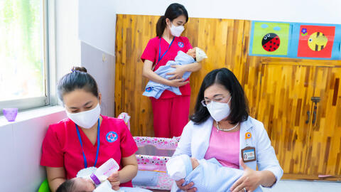 Trẻ sơ sinh có mẹ mắc COVID-19 tại TP.HCM đã có chỗ chăm sóc