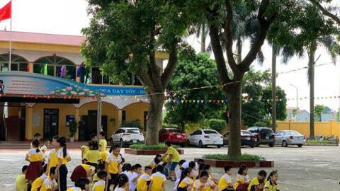 Hàng chục học sinh tiểu học và mầm non ngộ độc nhập viện, BGH nhà trường né tránh câu trả lời