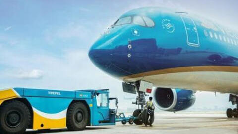 Giám đốc Cảng vụ Hàng không miền Bắc nói rằng việc sét đánh xuống máy bay là hoàn toàn bình thường