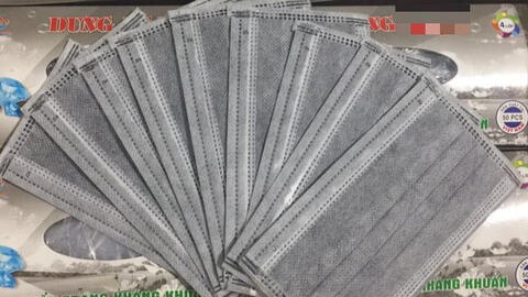 Giá khẩu trang về ngang trước dịch, dân buôn lo bán tháo hàng