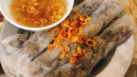 Món ăn ngon, đơn giản mùa covid-19: Làm bánh cuốn từ bánh tráng
