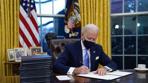 Tổng thống Biden hủy bỏ lệnh cấm đối với TikTok và WeChat