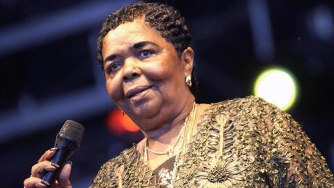 Cesária Évora là ai mà được Google Doodle vinh danh?