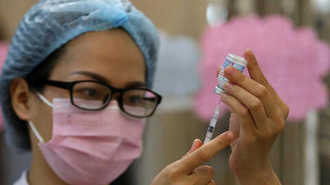 Bộ Y tế điều chỉnh phân bổ vắc xin Covid-19 cho TP.HCM và Hà Nội