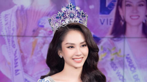 Hoa hậu Mai Phương bán đấu giá vương miện: Tôi tin rằng đây là quyết định đúng đắn