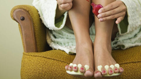 Gợi ý cách chăm sóc móng chân toàn diện và an toàn cho sức khỏe