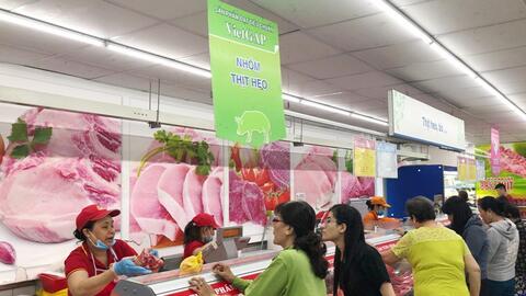 Giá thịt heo chương trình bình ổn tiếp tục tăng thêm 8.000-35.000 đồng/kg