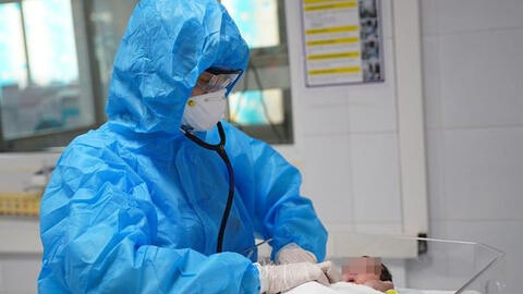 Chuyên gia hướng dẫn điều trị trẻ nhiễm COVID-19 tại nhà