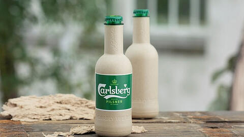 Carlsberg và Coca-Cola sử dụng vỏ chai từ nguyên liệu thực vật, có thể tự phân hủy