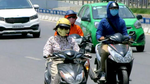 Nắng nóng gay gắt kéo dài tại Bắc Bộ và Trung Bộ, có nơi trên 38 độ C