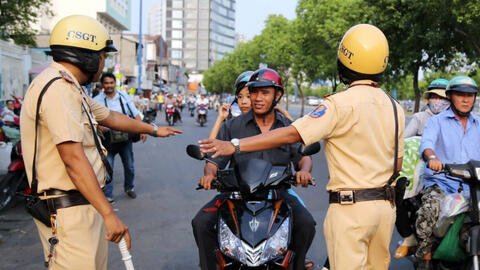 Từ 2020 chủ xe không làm thủ tục đăng ký sang tên xe sẽ bị phạt gấp đôi