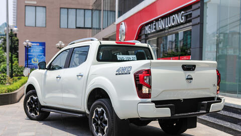 Mua xe bán tải nào với giá 800 triệu đồng?