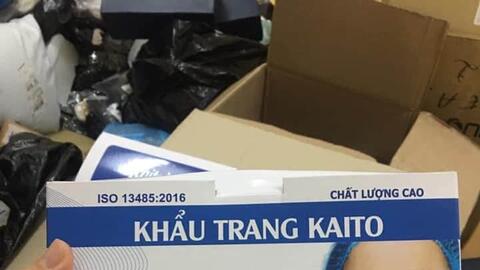 Chỉ một đêm sau khi phát hiện 3 ca nhiễm COVID-19 mới, giá khẩu trang đã tăng lên gấp ba lần