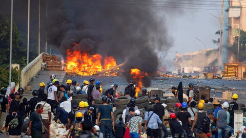 Hơn 1.000 người Myanmar tháo chạy sang Ấn Độ