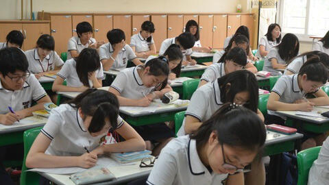 2,3 triệu học sinh Hàn Quốc đi học trở lại bất chấp nhiều “ổ dịch” mới xuất hiện