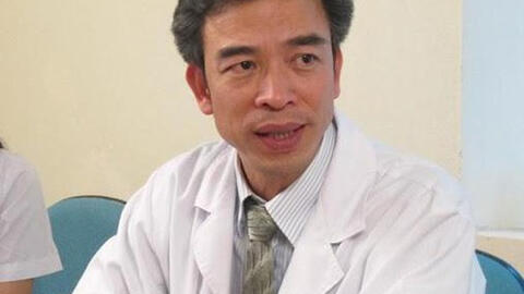 Giám đốc Bệnh viện Bạch Mai Nguyễn Quang Tuấn bị khởi tố vì lý do gì?