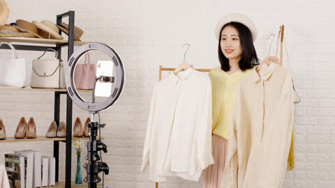 Kiếm gần 80 triệu/tháng nhờ bán hàng online, cô nàng 28 tuổi vẫn ước được đi làm văn phòng vì 1 lý do đặc biệt