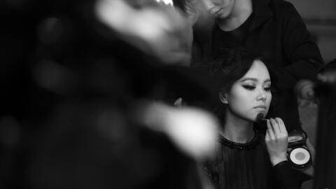 Hoàng Quyên: “Sóng hấp dẫn” cả... “Messi" và "Ronaldo"