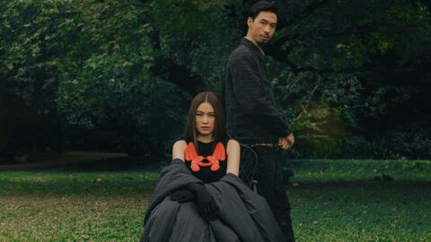 Hoàng Thùy Linh đăng ảnh mới tình cực tình với Đen Vâu!