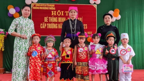 Bộ trưởng Bộ GD&ĐT gửi thư chia buồn với gia đình cô giáo cắm bản tử vong trên đường tới trường