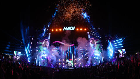 Những khoảnh khắc đáng nhớ tại HAY FEST 2023: Sân khấu mãn nhãn, dàn nghệ sĩ từ tây sang ta diễn sung như mở concert riêng!