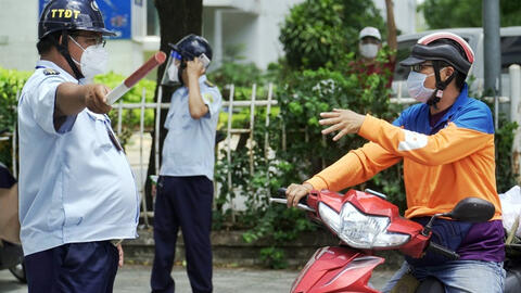 Shipper mùa dịch: Được cấp phép vẫn phải… tắt ứng dụng