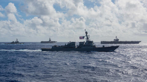 Nguy cơ xung đột quân sự giữa Mỹ và Trung ở Biển Đông