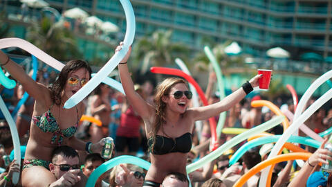 Covidiot: Những kẻ khiến đại dịch tồi tệ hơn bởi hành động ngu ngốc