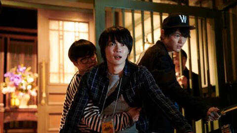 Chuỗi án mạng liên hoàn tại "Dinh Thự Xác Sống", kẻ sát nhân là người hay là thây ma?