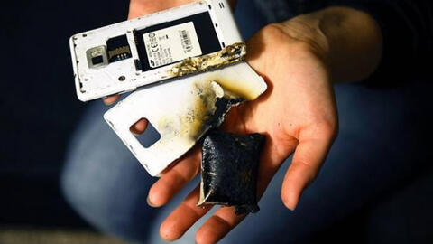 Vừa học online vừa sạc điện thoại tiềm ẩn nguy cơ cháy nổ, giật điện