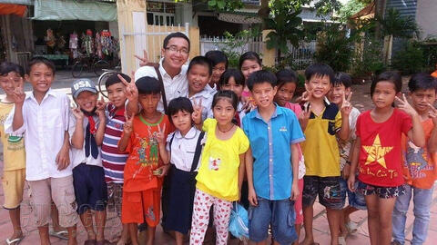 Tiệm bánh nghĩa tình của thầy giáo “Bụp”