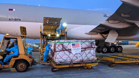 Bộ Y tế chuyển gấp 1 triệu liều vaccine COVID-19 Moderna vào TP.HCM