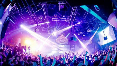 TP.HCM cho phép mở lại quán bar, karaoke, massage từ ngày 10/1