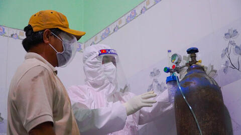 Bác sĩ Trương Hữu Khanh: Dùng ôxy tại nhà - 2 cách nghĩ đáng lo