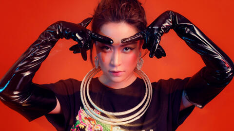 Văn hóa dân gian ư? Để Hoàng Thùy Linh nói cho mà nghe!