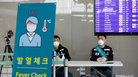 Singapore kêu gọi người dân không ra nước ngoài