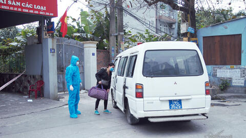 Triệu tập người chia sẻ tin bệnh nhân Covid-19 Quảng Ninh đi karaoke có "tay vịn"