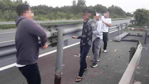 Triệu tập các tài xế  tự ý tháo dải phân cách trên cao tốc TP.HCM - Long Thành - Dầu Giây