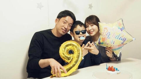 "Hậu phương vững chắc" của thủ thành Shuichi Gonda