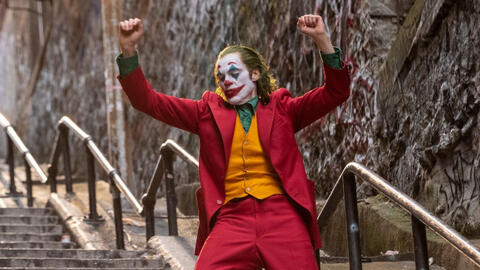 Joker: Khi cái ác khiêu vũ với cuộc đời!