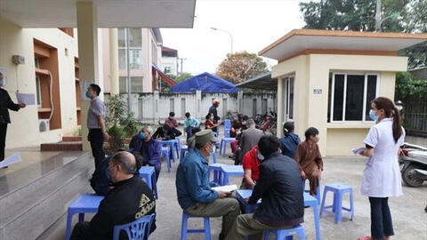 COVID-19 sáng 14/3: Không có ca mắc mới, BN1536 dừng ECMO nhưng vẫn thở máy 80%