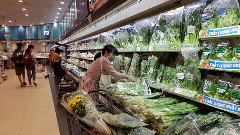 Thực phẩm TP.HCM dồi dào, người tiêu dùng vẫn khó tiếp cận